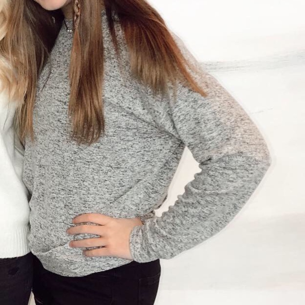 Athleta gray long sleeve